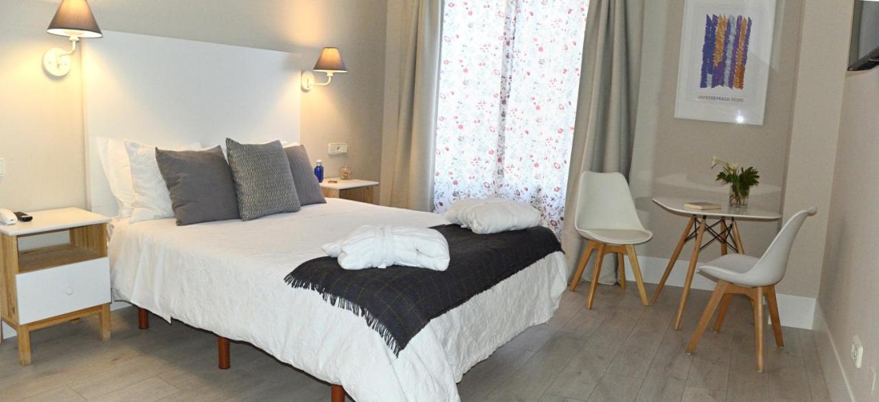 Ares Hotel 萨莫拉 外观 照片
